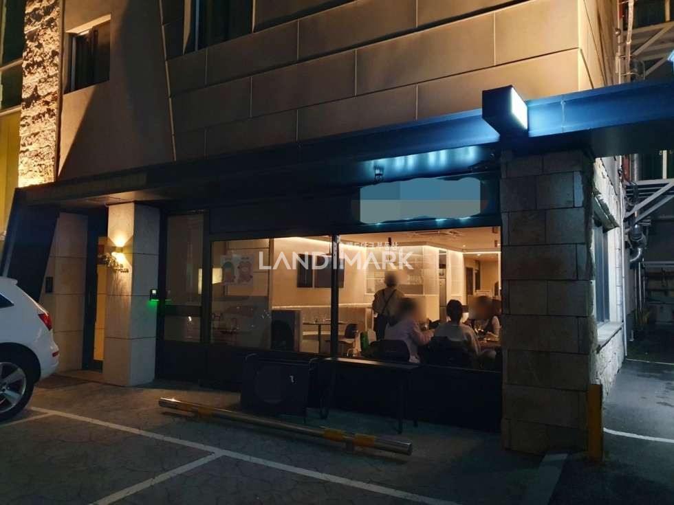 서울 강남구 논현동 인테리어 고급지게 잘되있고 유동인구 많아요 월세 매물번호 13509 사진 11