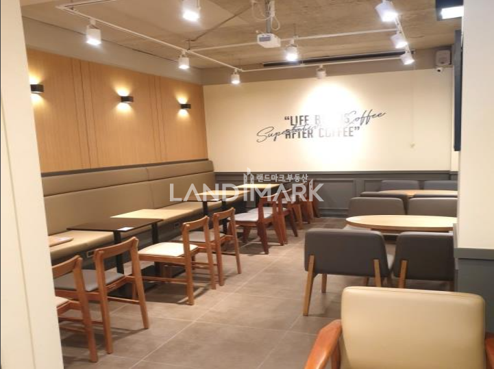 서울 강남구 청담동 청담역 대로변 귀하고 귀한 노출좋은 1층상가 월세 매물번호 10715 사진 3