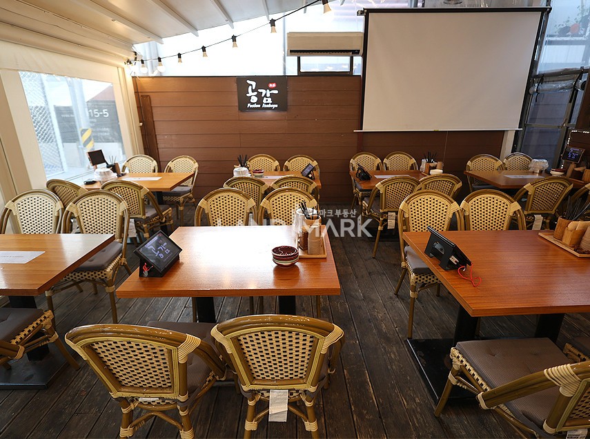 서울 강남구 신사동 신사 세로수길 지하 1층 2층 메인상권 무권리 상가임대 월세 매물번호 15998 사진 7