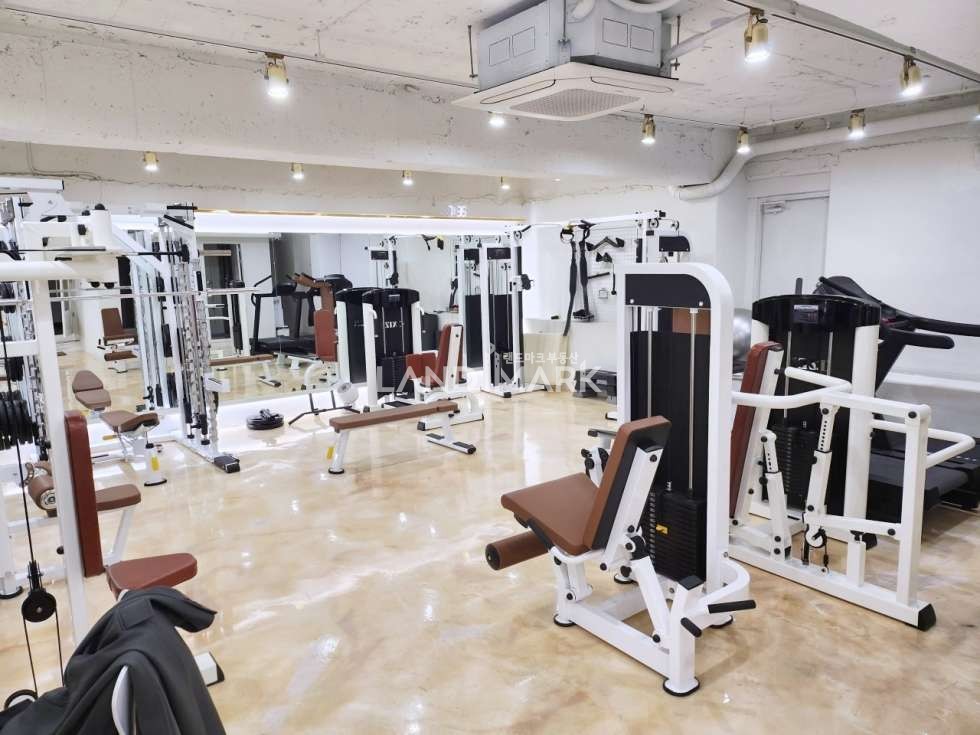 서울 강남구 대치동 포스코사거리 인근 가시성 좋은 PT샵, 인테리어 최상 월세 매물번호 13291 사진 2