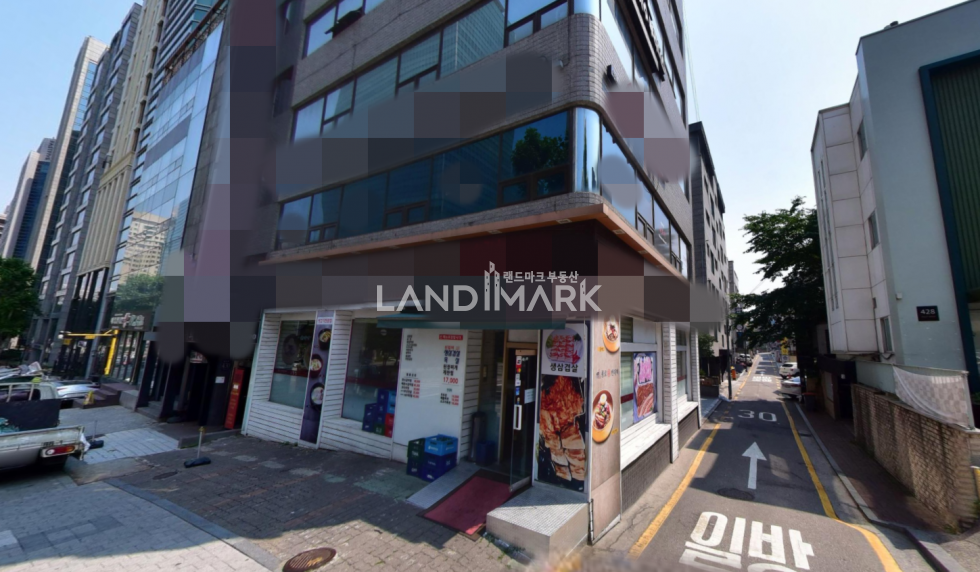 서울 강남구 대치동 포스코사거리 대로변 가시성 좋은 2층 상가 월세 매물번호 15887 사진 1