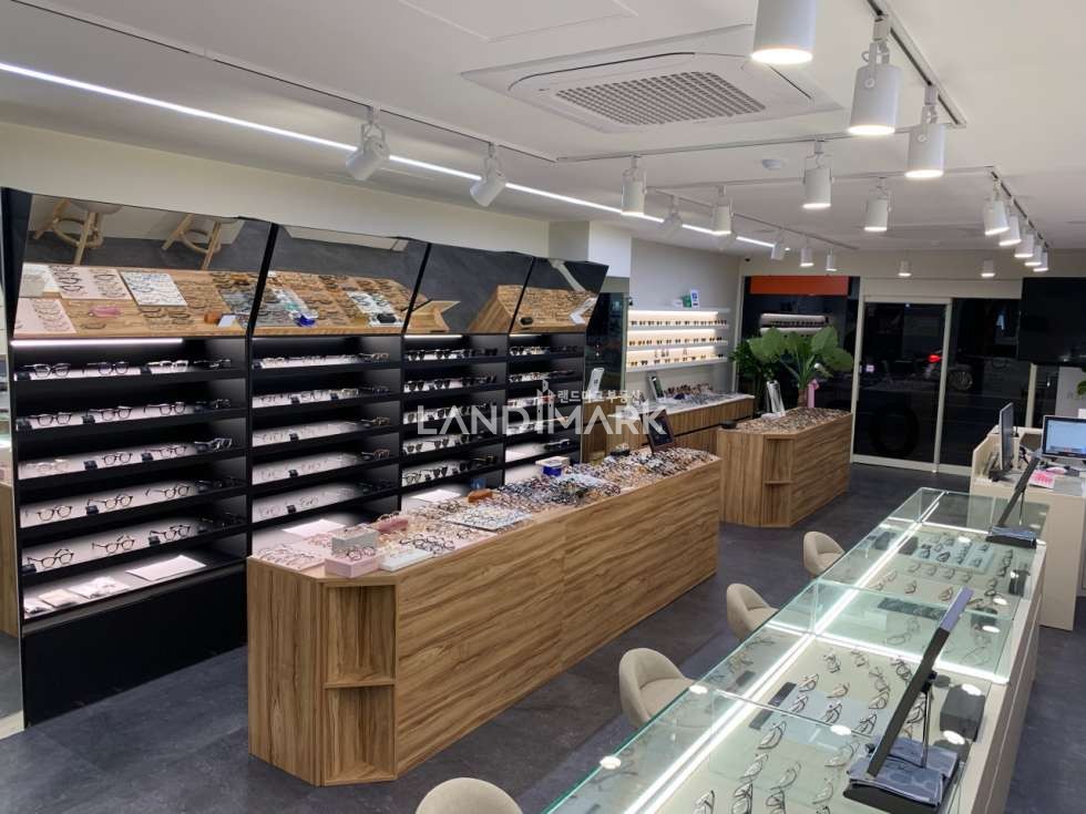 서울 강남구 청담동 무권리!! 강남구청역 역세권, 7차선 대로변 1층 상가. 노출최고. 월세 매물번호 15450 사진 3