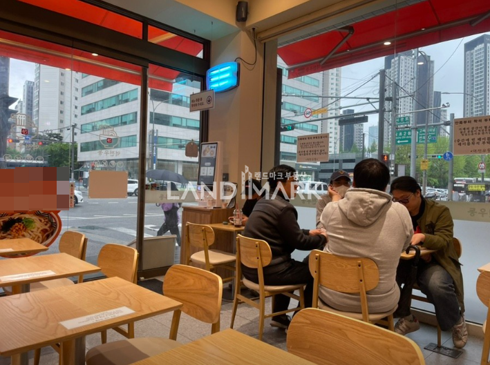 서울 서초구 반포동 신논현 대로변 최고입지 가시성 노출 좋은 1층상 강력추천 월세 매물번호 16524 사진 1