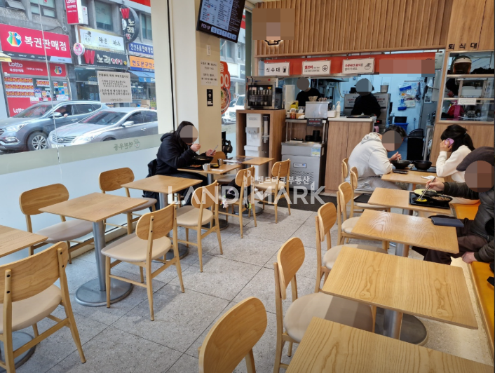 서울 서초구 반포동 신논현 대로변 최고입지 가시성 노출 좋은 1층상 강력추천 월세 매물번호 16524 사진 2