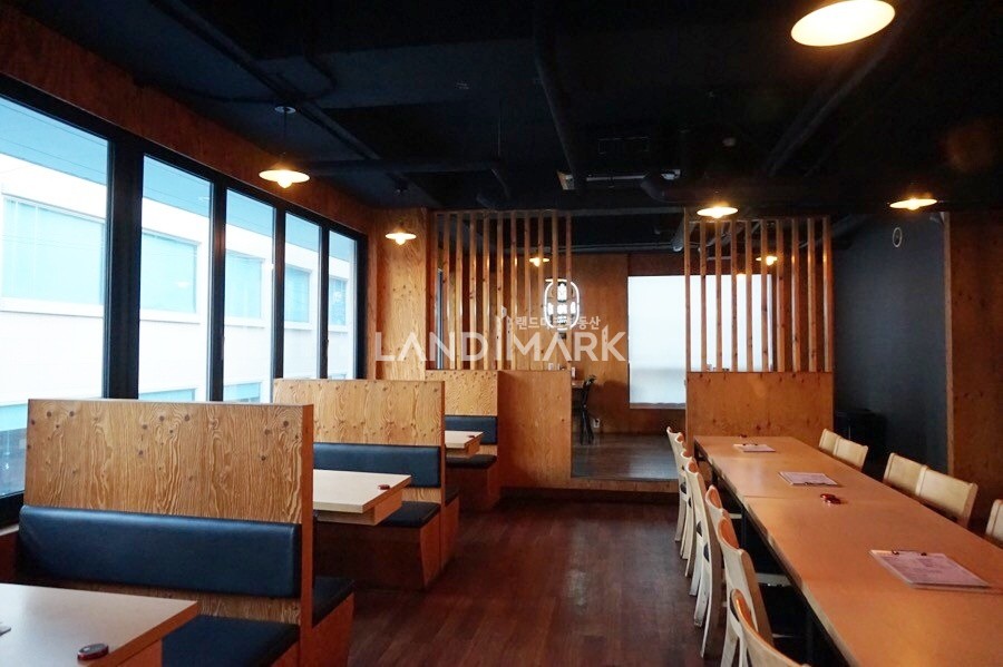 서울 강남구 역삼동 주건축물제1동 역삼동 개방감 최상 2층 상가, 단골손님 많은 치킨,음식점 O 월세 매물번호 13741 사진 2