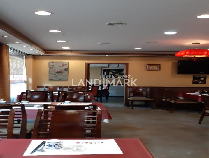 서울 강남구 신사동 압구정역 3분 초역세권 월세저렴 전면노출 좋은 1층상가 월세 매물번호 10718 사진 5