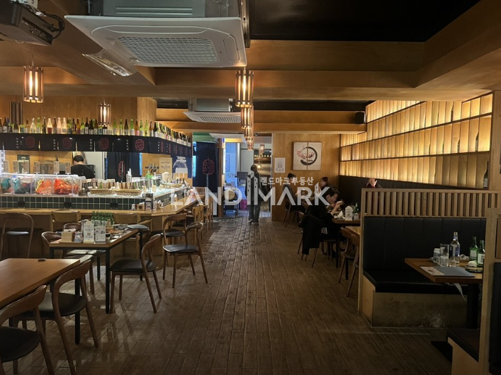 서울 강남구 논현동 논현 먹자라인 메인 유동폭발!! 급매!! 대형상가 강력추천 월세 매물번호 16522 사진 1