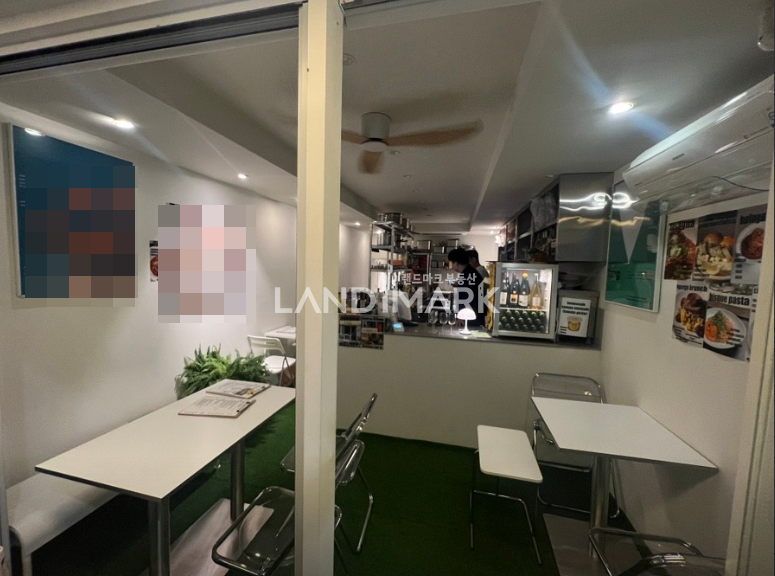 서울 강남구 청담동 청담사거리 인근 메인상권 테라스 활용가능한 노출좋은 1층상가 월세 매물번호 16200 사진 3