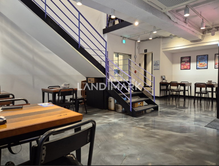 서울 강남구 역삼동 강남역 초역세권 유동폭발 메인거리 2층 3층사용 월세 매물번호 16843 사진 4