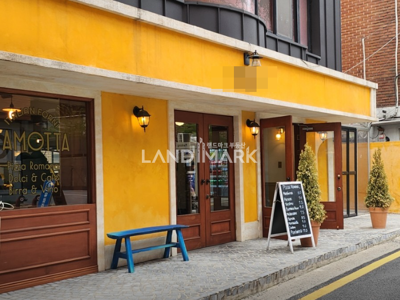 서울 강남구 신사동 가로수길 전면노출 좋은 1층상가 현 음식점 성업중 인테리어 굿 월세 매물번호 16871 사진 4