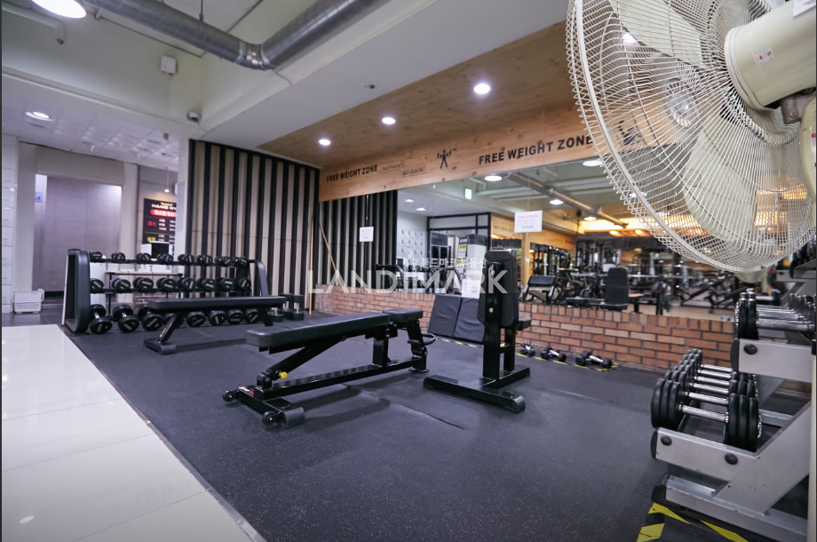 서울 강남구 대치동 포스코사거리 유동 많은 메인거리 가성비 엄청 좋은 헬스장, 스튜디오, 스크린골프 강력추천 월세 매물번호 13578 사진 6