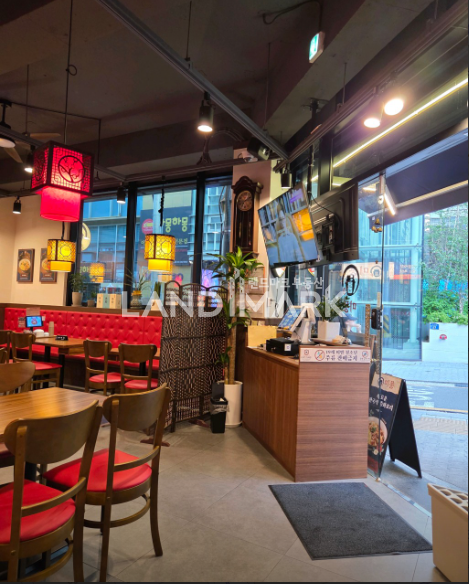 서울 강남구 역삼동 역삼역 초역세권 코너건물로 가시성 전면노출 좋은 1층상가 월세 매물번호 16588 사진 2