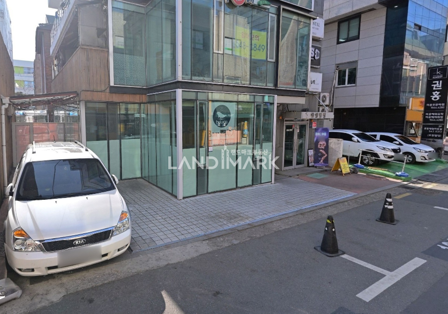 서울 강남구 신사동 압구정역 인근 모든업종 가능한 가성비 좋은 1층상가 강력추천 월세 매물번호 17141 사진 2