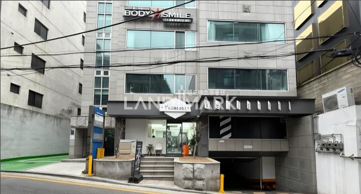 서울 강남구 논현동 신사역 초역세권 노출 좋은 1층상가 뷰티업종 강력추천 무권리 월세 매물번호 17014 사진 4