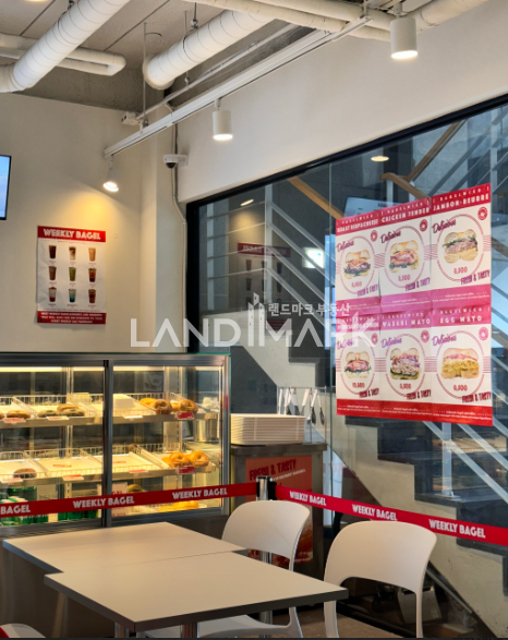 서울 강남구 논현동 마스터스통상(주)사옥동 도산공원사거리 대로변 가성비 끝판왕!! 1층 소형상가 월세 매물번호 16744 사진 3