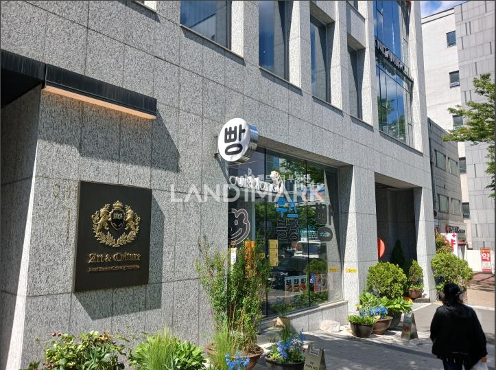 서울 강남구 청담동 강남구청 맞은편 대로변 유동폭발 전면 노출 굿 업종문의 환영 월세 매물번호 17178 사진 7