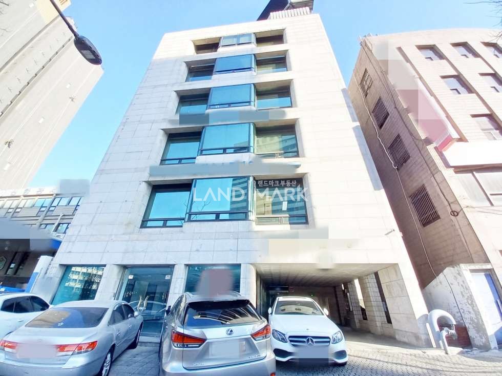 서울 강남구 논현동 무권리 1층 상가/ 원상복구 완료/ 대로변에 위치한 오피스상권 월세 매물번호 10981 사진 4